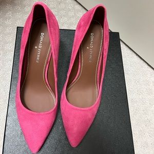 Donald Pliner suede pumps